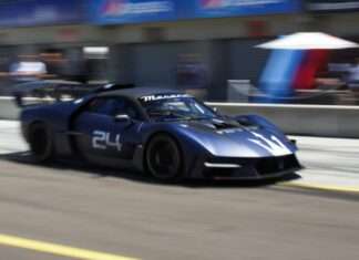 Maserati Delivers First MCXtrema in North America at Laguna Seca MCXtrema