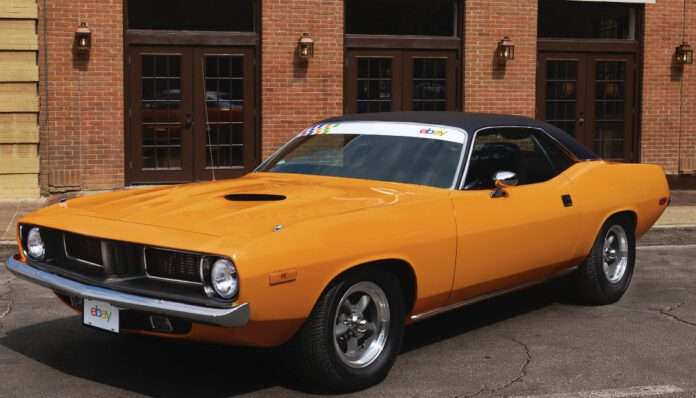 eBay McLaren Plymouth Barracuda