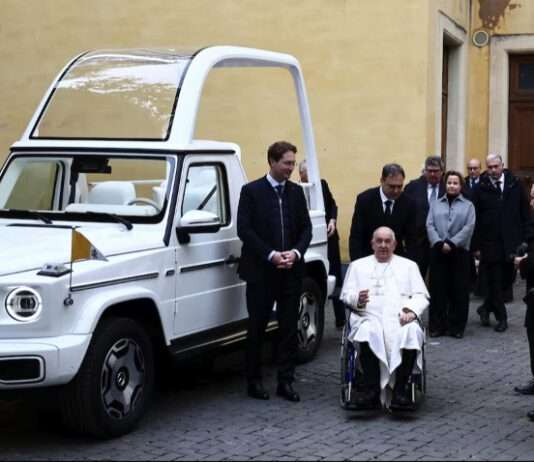 Pope-mobile goes electric